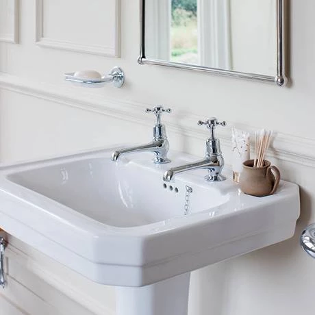 Burlington Victorian Medium Basin and Pedestal - Various Tap Hole Options 5 Burlington Victorian Medium Basin and Pedestal - Various Tap Hole Options - Image 3